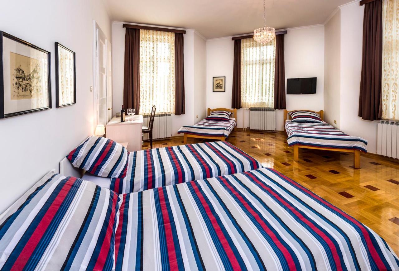 Vila Regina Rooms Karlovac Exterior photo